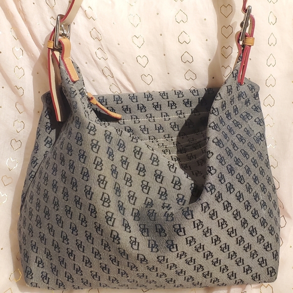 Dooney & Bourke Handbags - Dooney & Bourke Signature Hobo